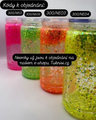 Glitrové NEONOVÉ skleničky – jednoduché, ale nepřehlédnutelné! Minimalistické, zářivé a plné jiskry! Naše glitrové neonové...
